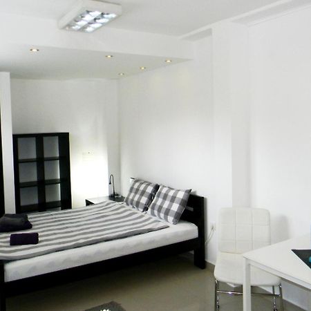 Apartments Luka 克拉古耶瓦茨 外观 照片