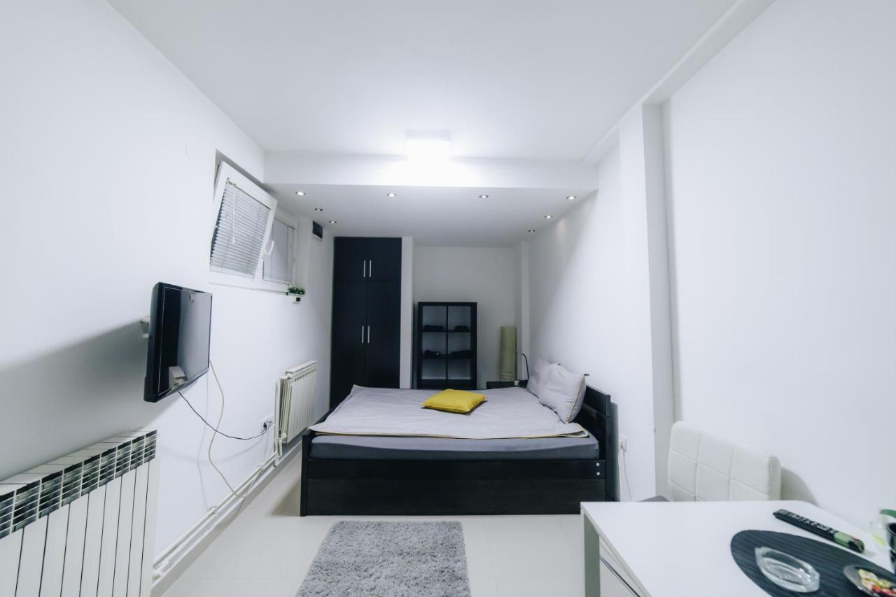 Apartments Luka 克拉古耶瓦茨 外观 照片