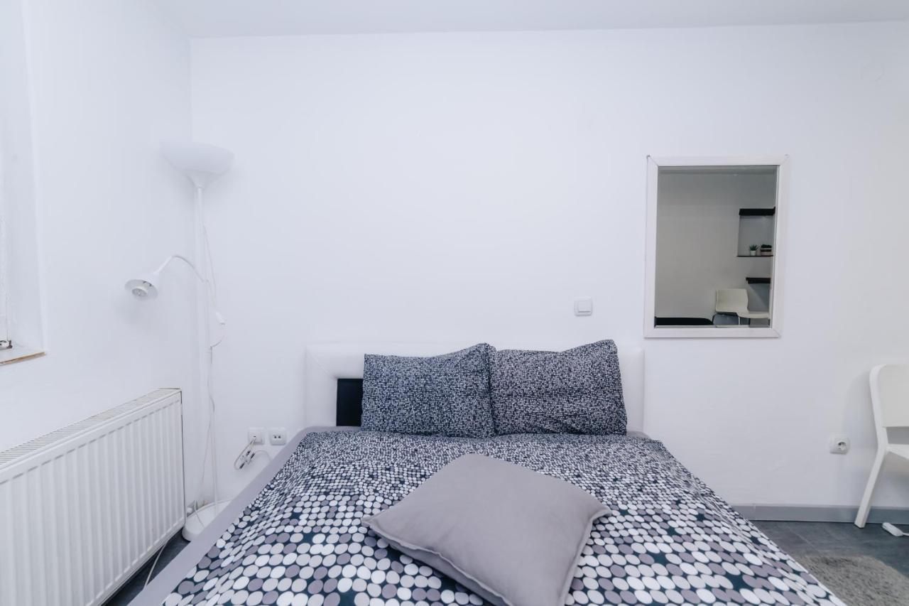 Apartments Luka 克拉古耶瓦茨 外观 照片